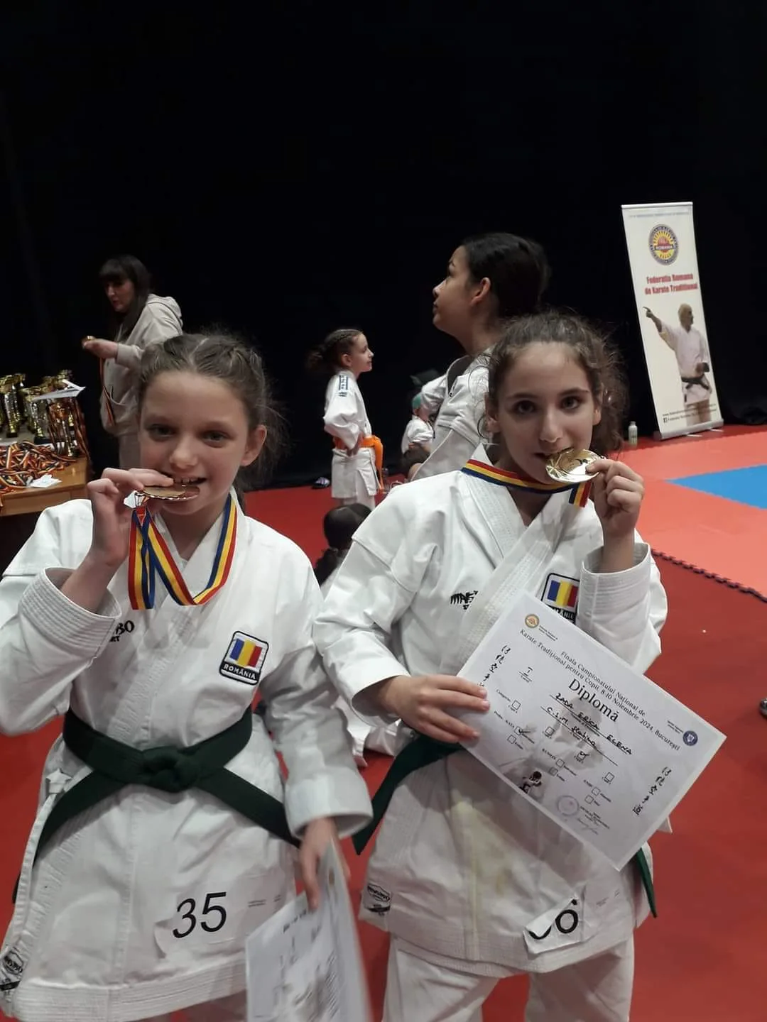 Sportivii secției de karate CSM Slatina